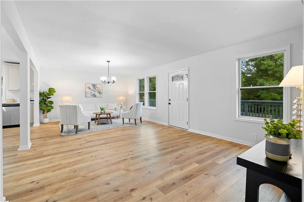 55 Pirates Point Dawsonville, GA 30534