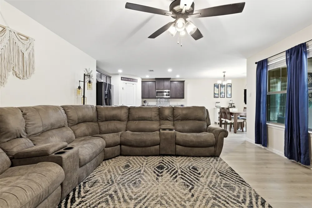 4100 Peak Road Granbury, TX 76048