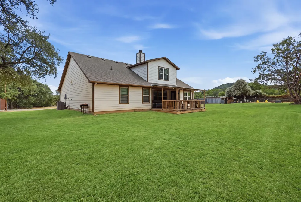 4100 Peak Road Granbury, TX 76048