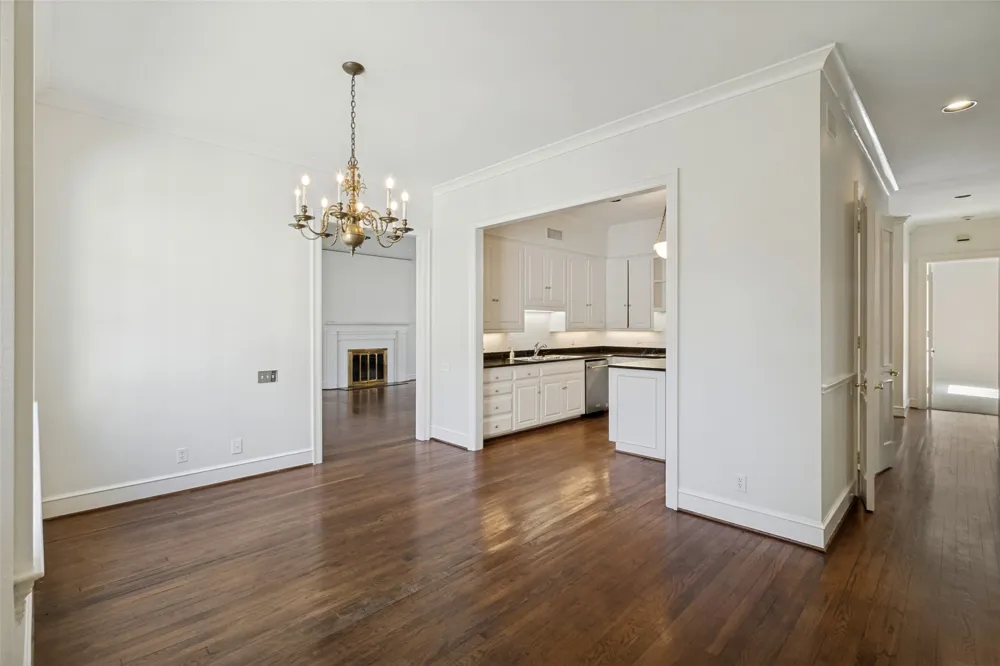 7739 SOUTHWESTERN BOULEVARD Dallas, TX 75225