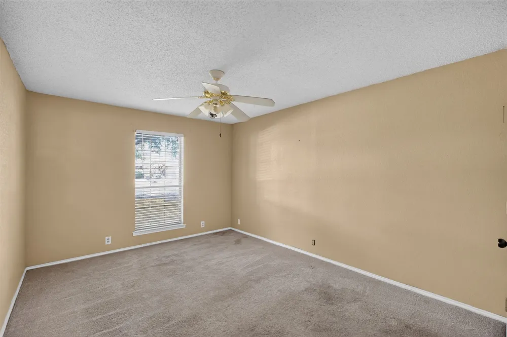 1217 Stonelake Drive Cleburne, TX 76033