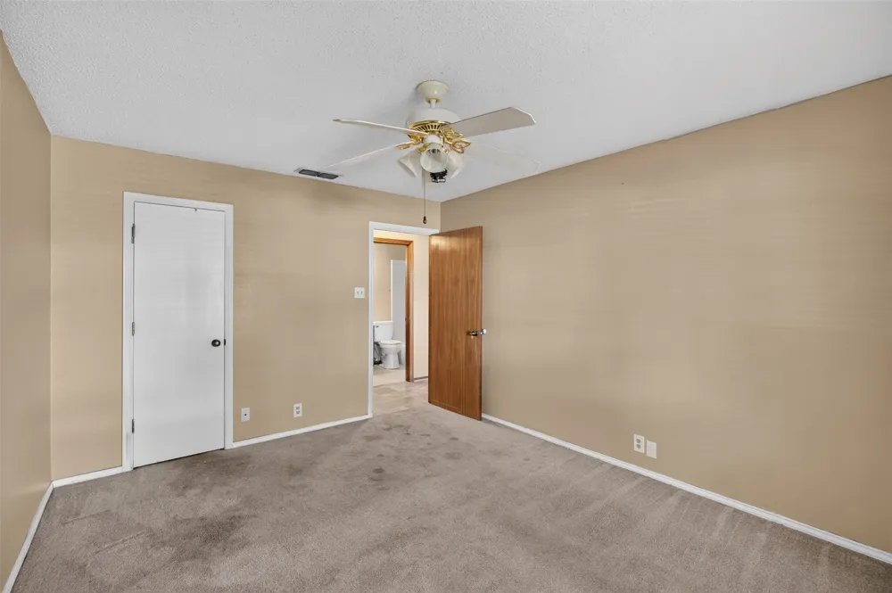 1217 Stonelake Drive Cleburne, TX 76033