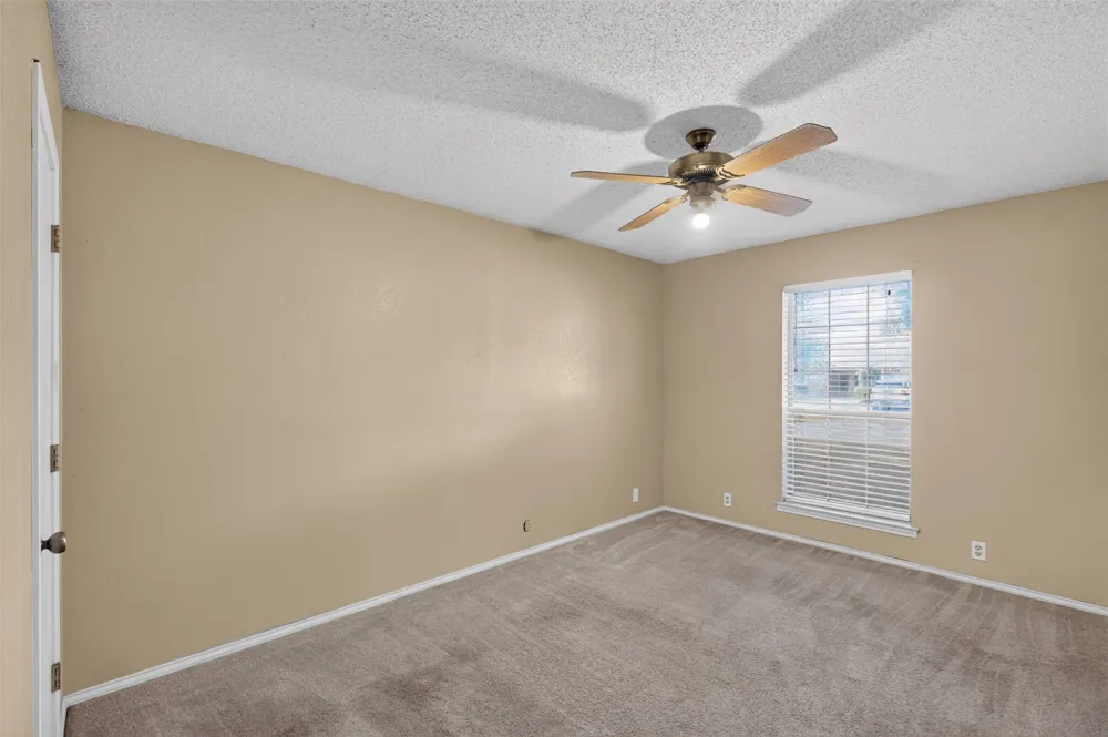 1217 Stonelake Drive Cleburne, TX 76033