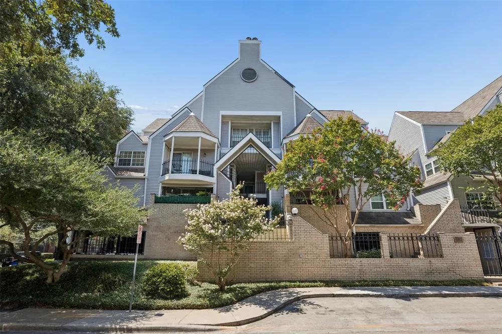 1001 Liberty Street #122 Dallas, TX 75204