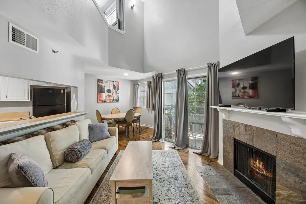 1001 Liberty Street #122 Dallas, TX 75204