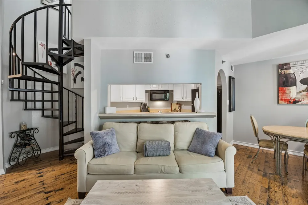 1001 Liberty Street #122 Dallas, TX 75204