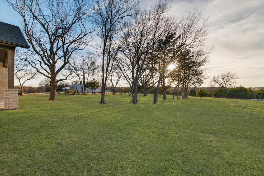 4187 County Road 570 Farmersville, TX 75442