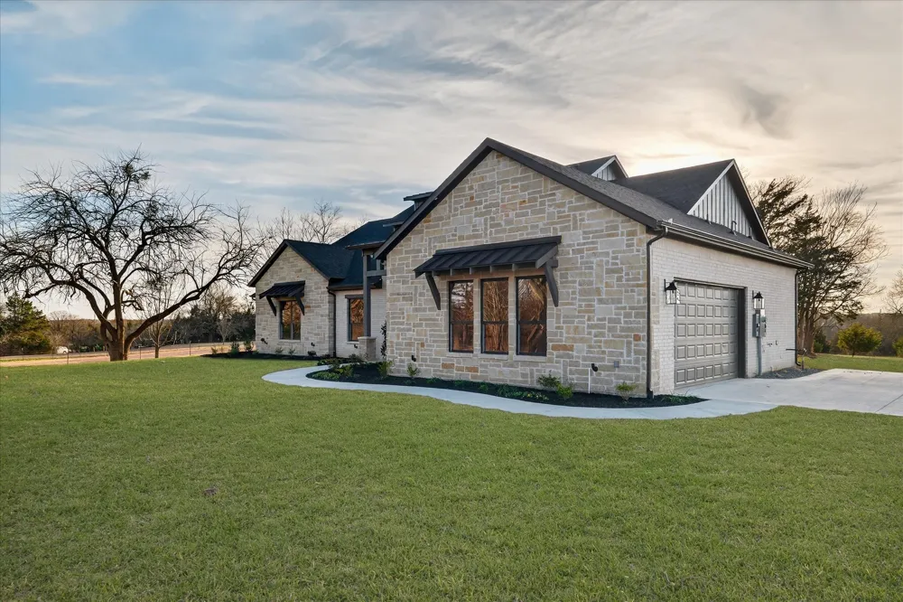 4187 County Road 570 Farmersville, TX 75442