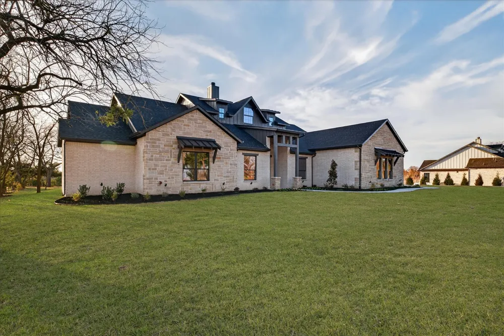 4187 County Road 570 Farmersville, TX 75442