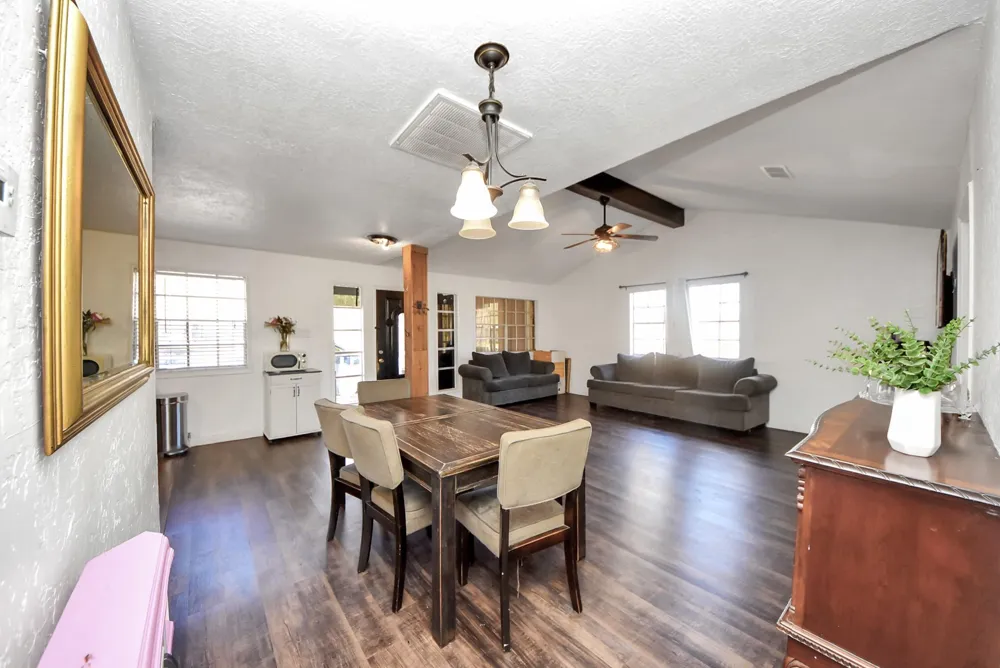 271 Trails End Drive Cleveland, TX 77328