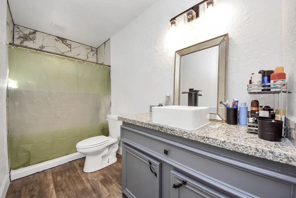 271 Trails End Drive Cleveland, TX 77328