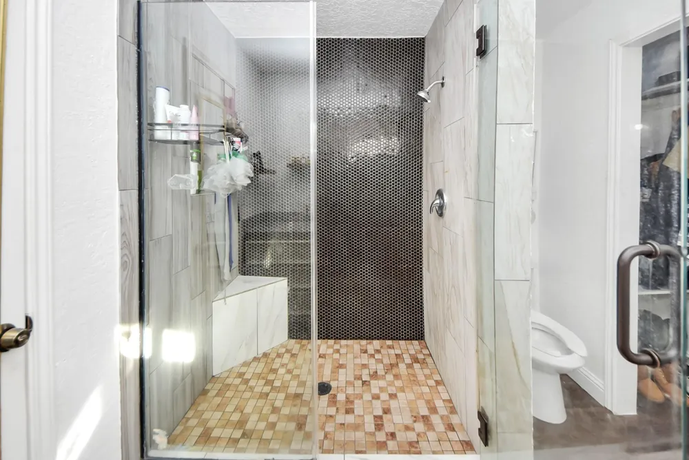 271 Trails End Drive Cleveland, TX 77328