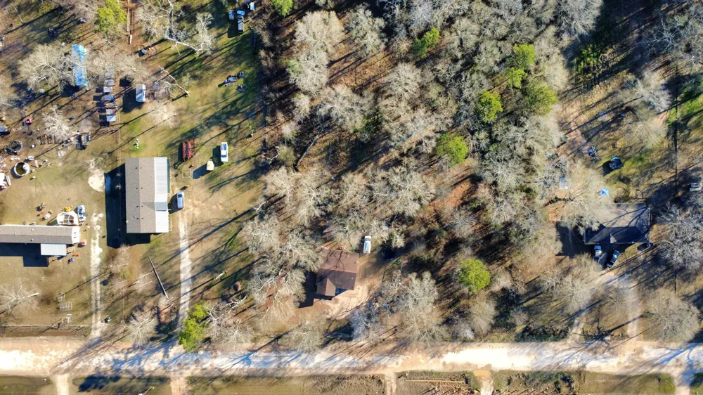 271 Trails End Drive Cleveland, TX 77328