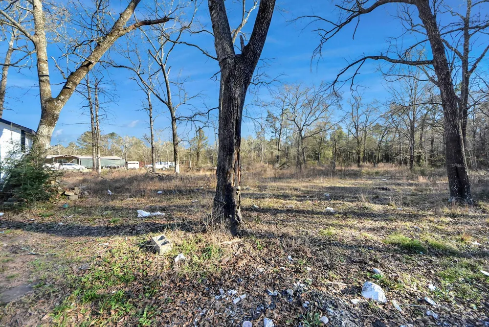 271 Trails End Drive Cleveland, TX 77328