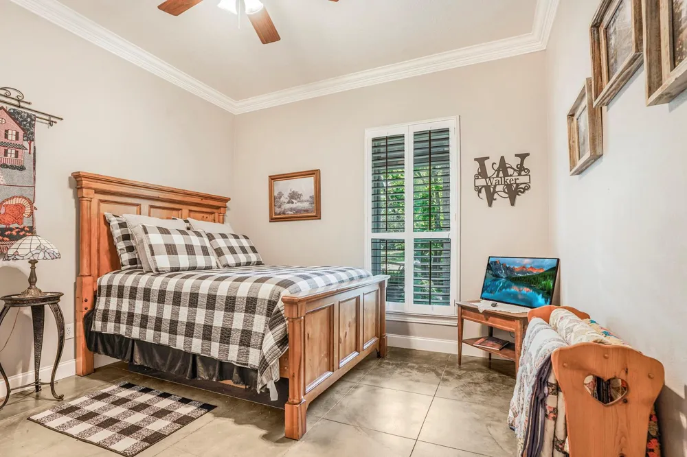 20547 Crosby Eastgate Road Crosby, TX 77532
