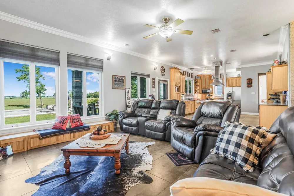 20547 Crosby Eastgate Road Crosby, TX 77532