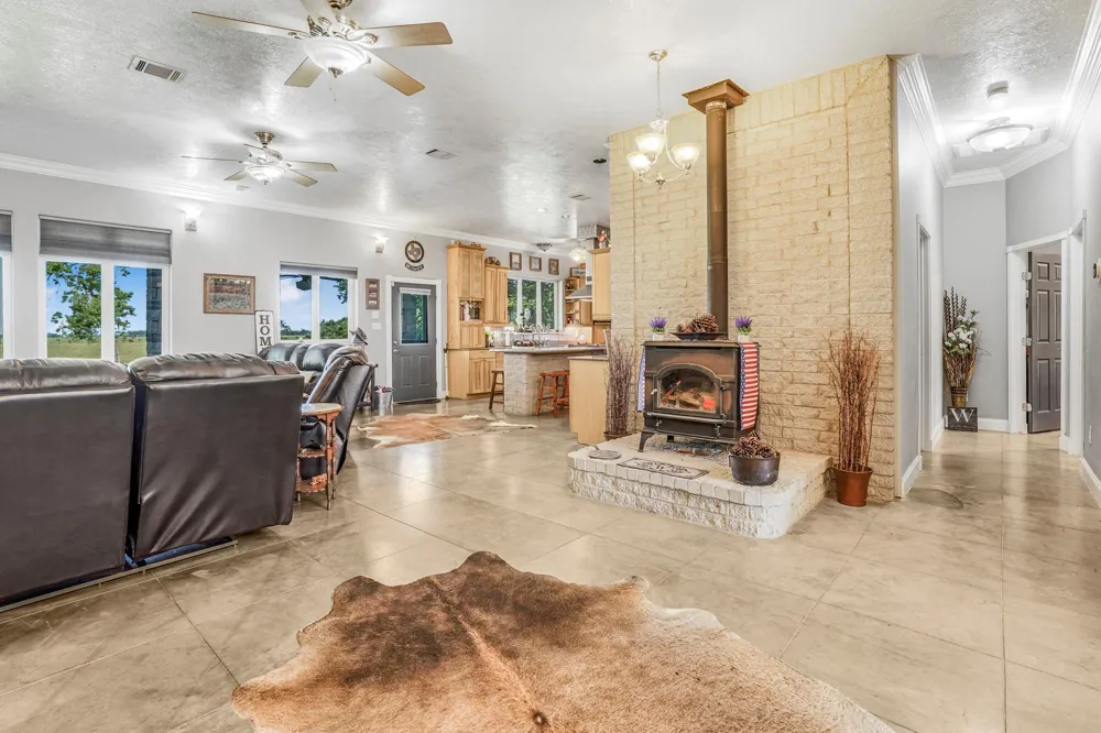 20547 Crosby Eastgate Road Crosby, TX 77532