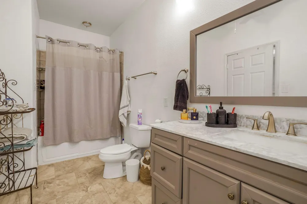 20547 Crosby Eastgate Road Crosby, TX 77532