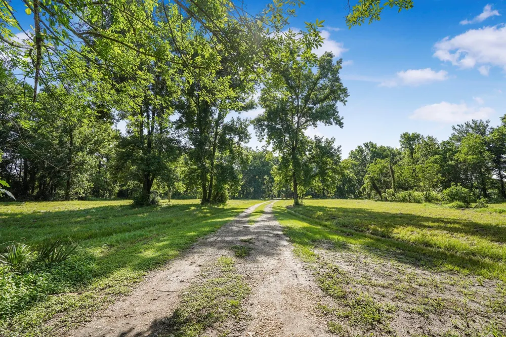 20547 Crosby Eastgate Road Crosby, TX 77532