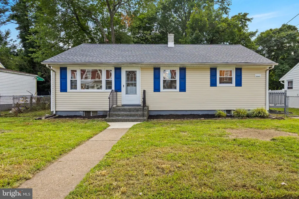 121 MCCLELLAN AVENUE Hamilton, NJ 08610