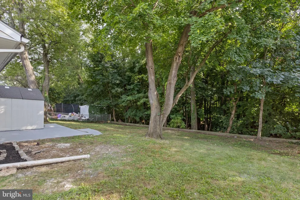 121 MCCLELLAN AVENUE Hamilton, NJ 08610