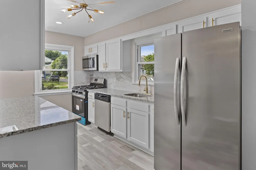 121 MCCLELLAN AVENUE Hamilton, NJ 08610