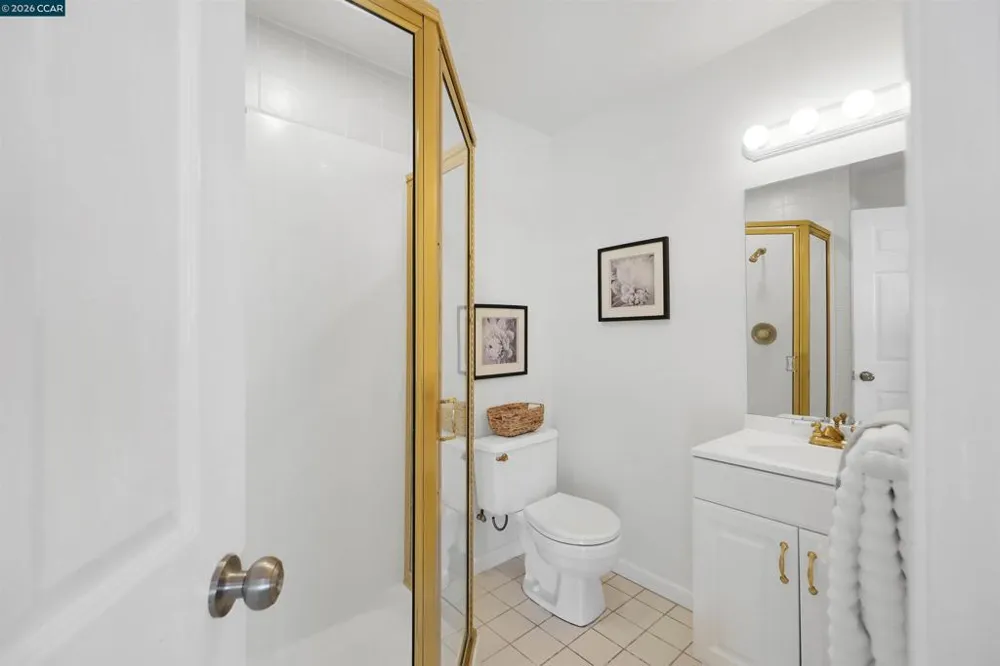 30 Bishop Crockett, CA 94525