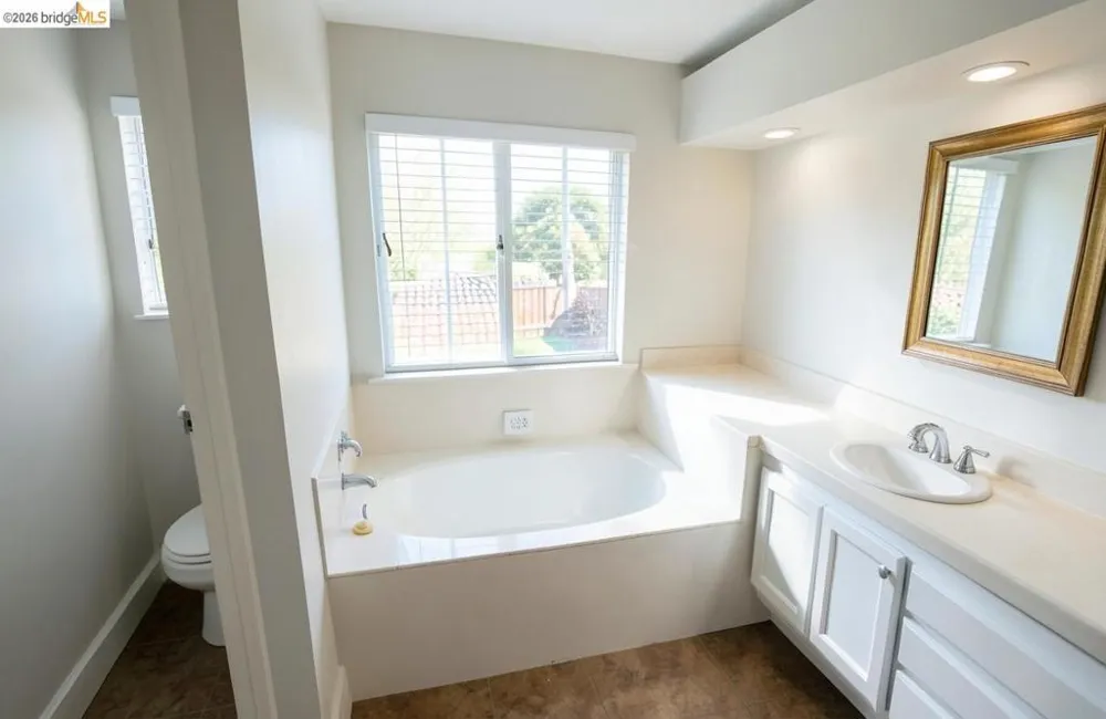 2413 Santa Cruz Ct Discovery Bay, CA 94505