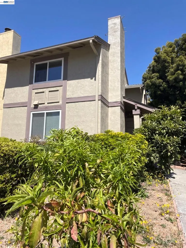 506 Marina Way Richmond, CA 94801