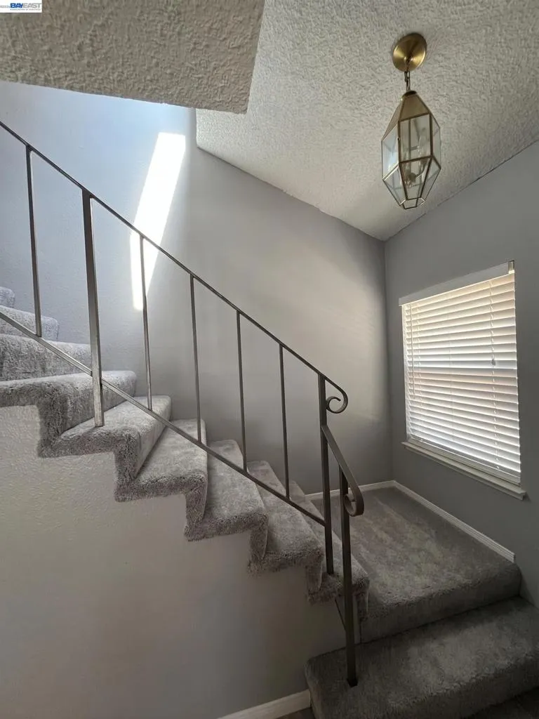 506 Marina Way Richmond, CA 94801