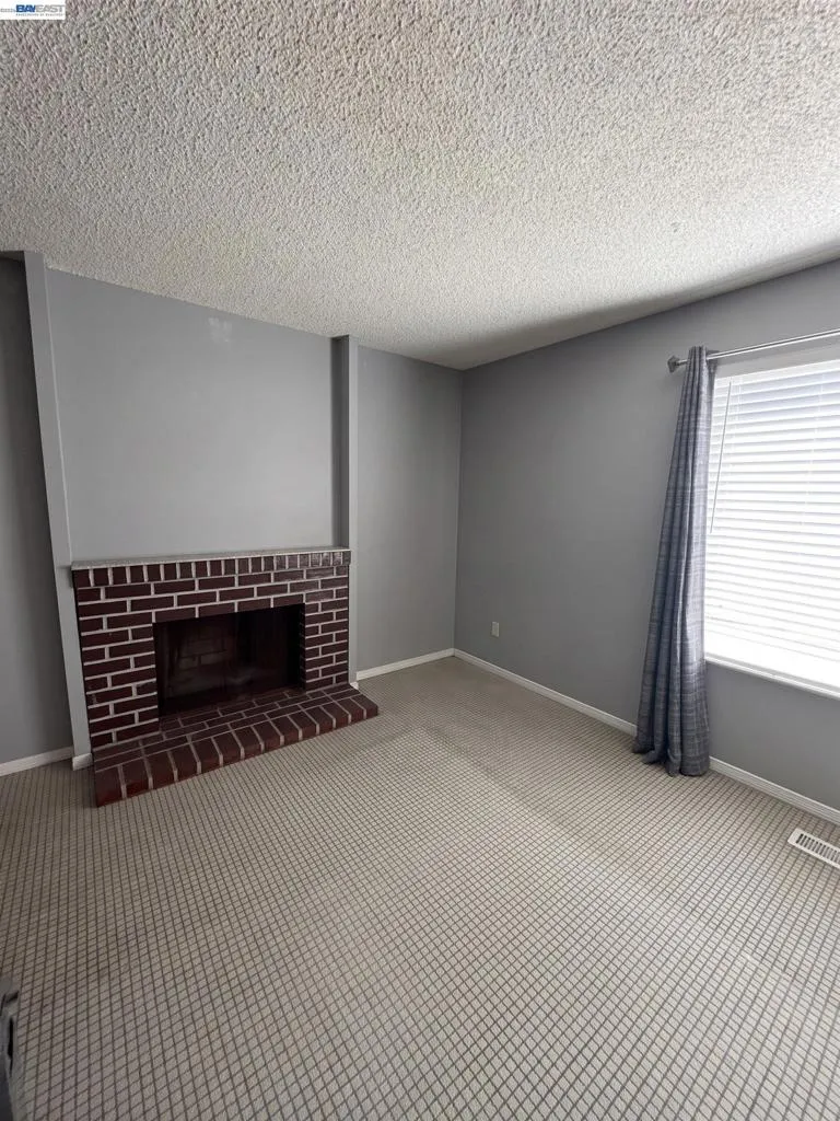 506 Marina Way Richmond, CA 94801