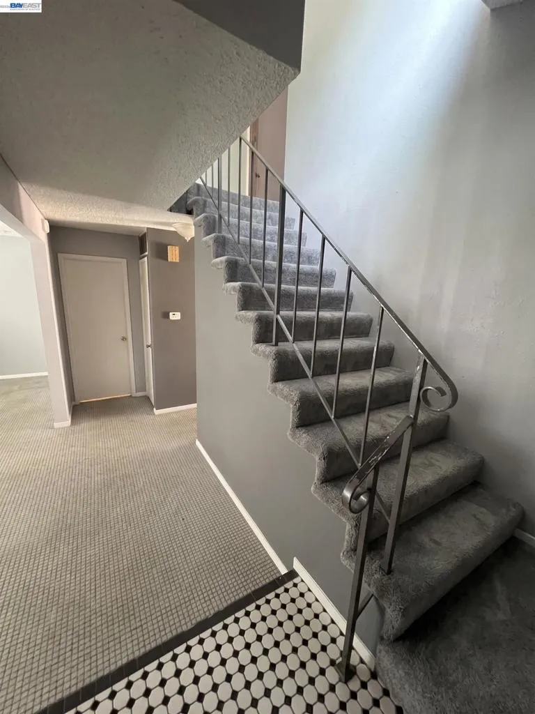 506 Marina Way Richmond, CA 94801