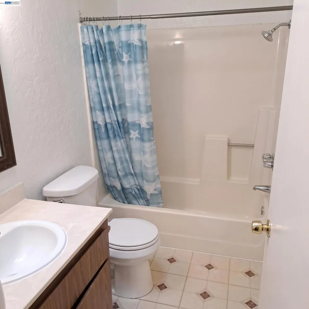 506 Marina Way Richmond, CA 94801
