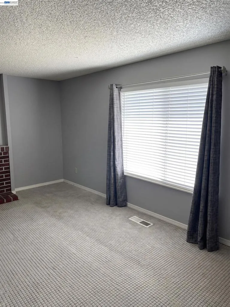 506 Marina Way Richmond, CA 94801