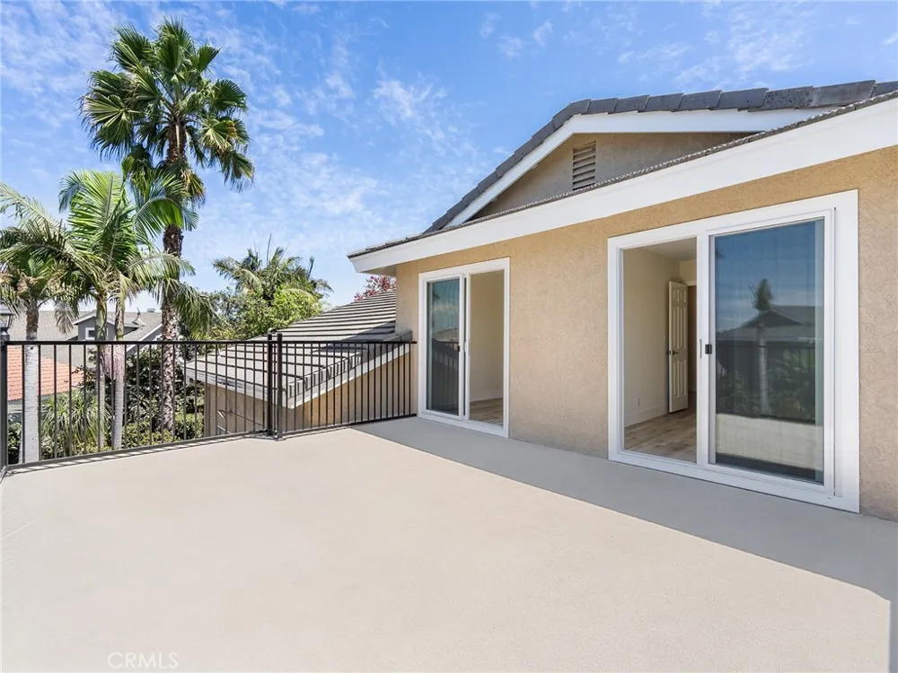 3561 Dahlia Circle Seal Beach, CA 90740
