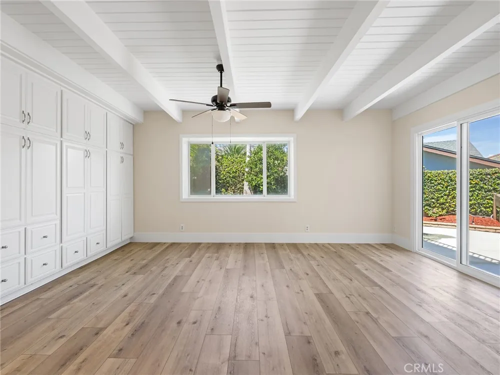 3561 Dahlia Circle Seal Beach, CA 90740