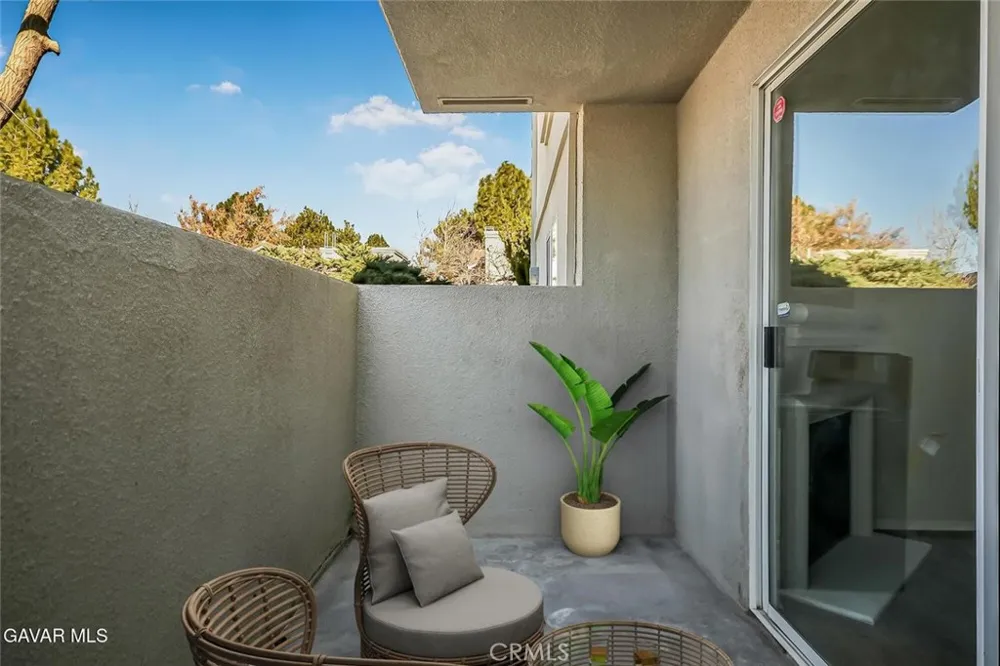 2805 W Avenue K12 Apt#143 Lancaster, CA 93536