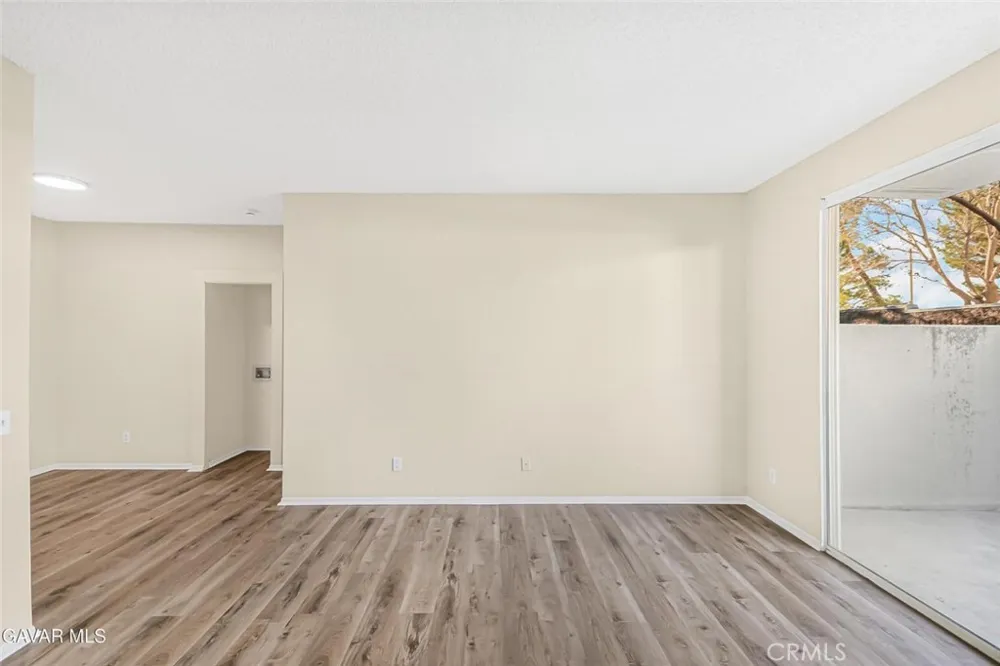 2805 W Avenue K12 Apt#143 Lancaster, CA 93536