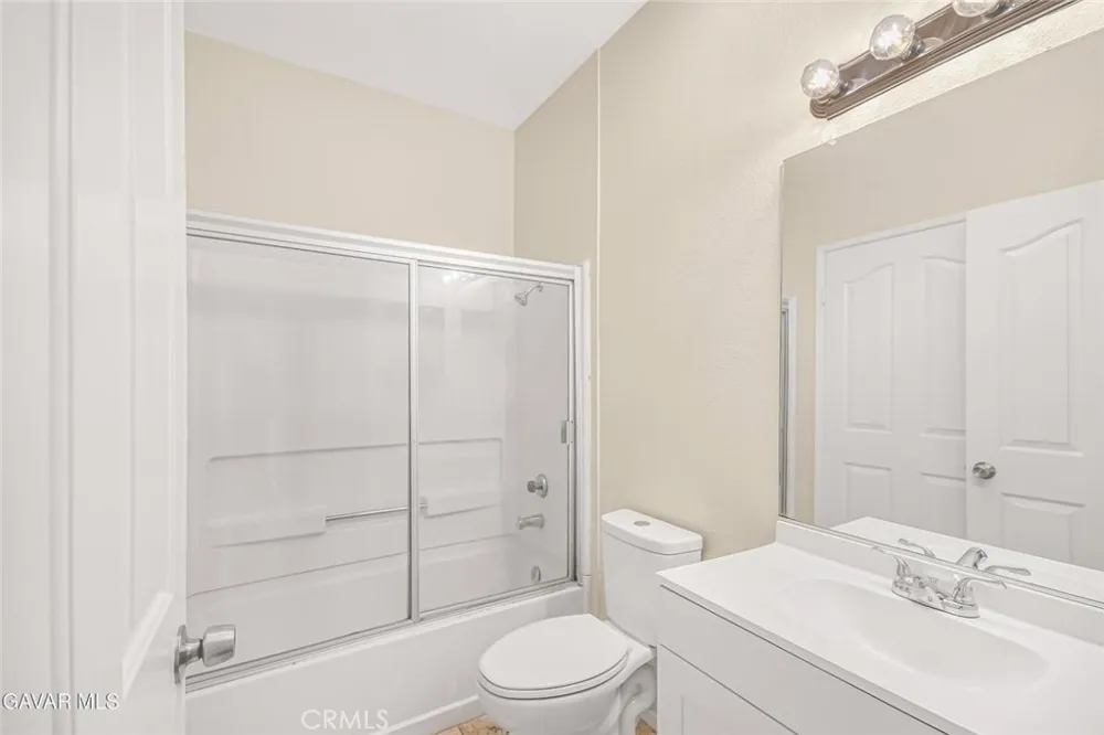 2805 W Avenue K12 Apt#143 Lancaster, CA 93536