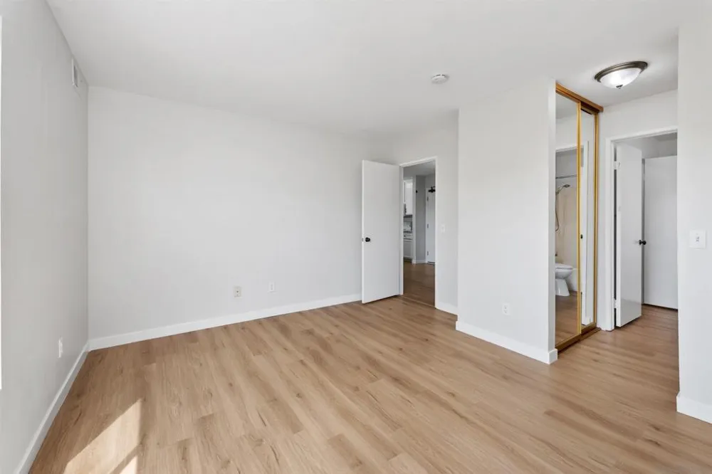 7130 Shoreline Dr #1208 San Diego, CA 92122