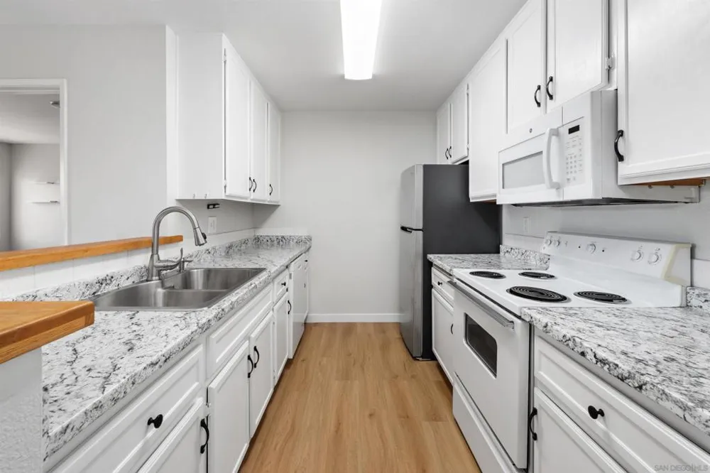 7130 Shoreline Dr #1208 San Diego, CA 92122