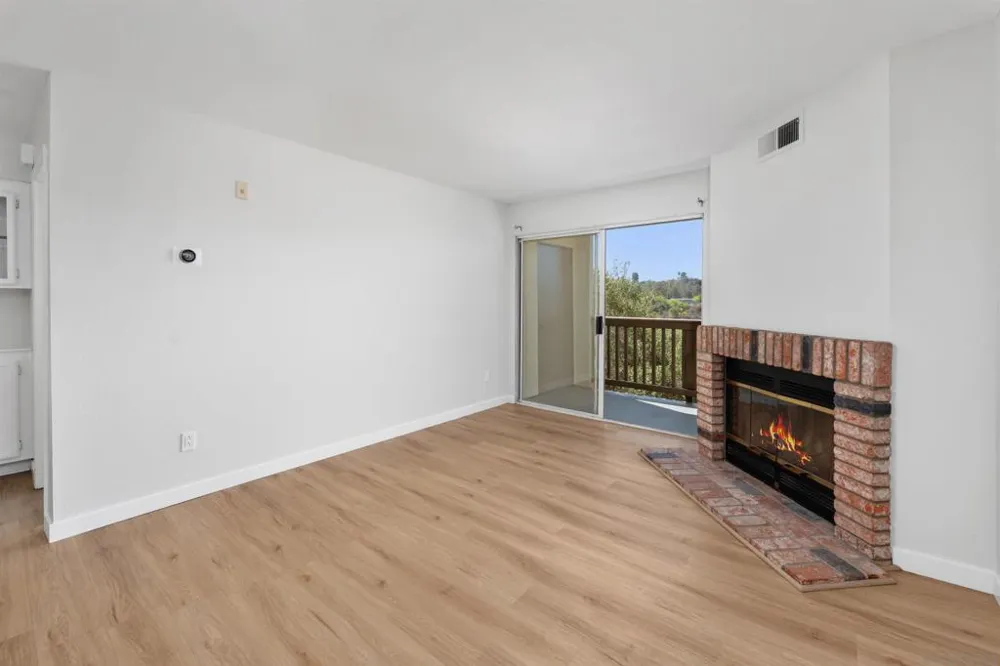 7130 Shoreline Dr #1208 San Diego, CA 92122