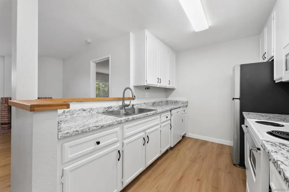 7130 Shoreline Dr #1208 San Diego, CA 92122