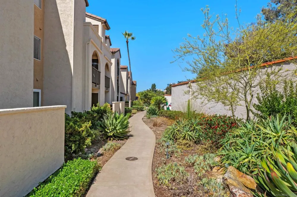 7130 Shoreline Dr #1208 San Diego, CA 92122