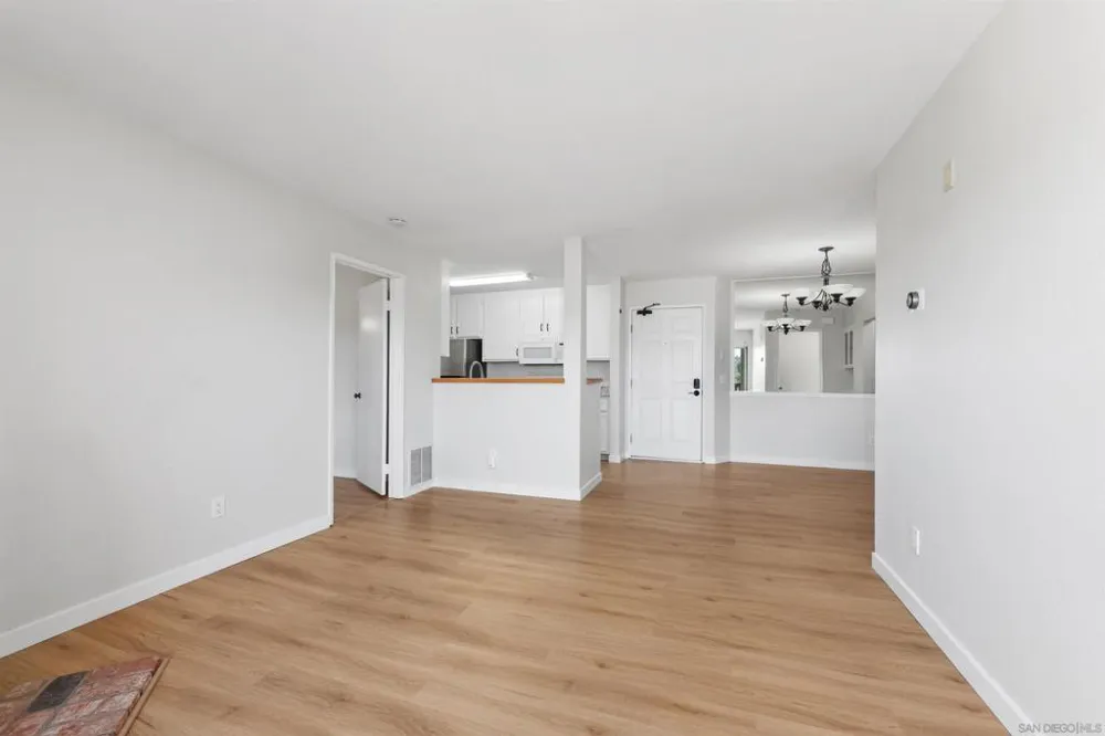 7130 Shoreline Dr #1208 San Diego, CA 92122