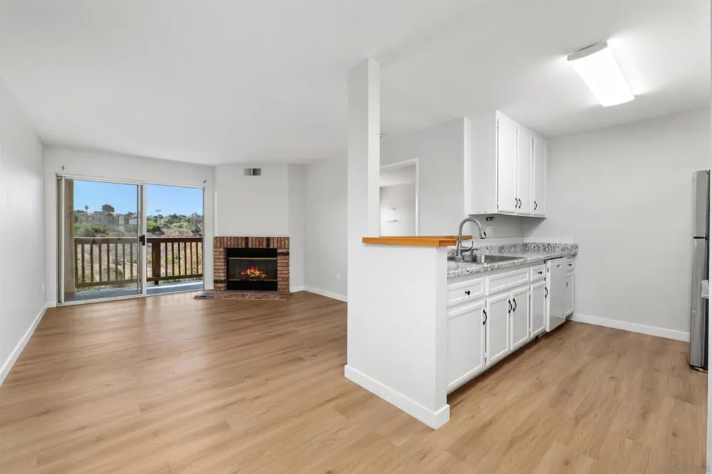 7130 Shoreline Dr #1208 San Diego, CA 92122
