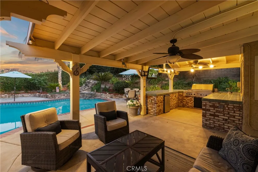 28362 Contessa Avenue Saugus, CA 91350