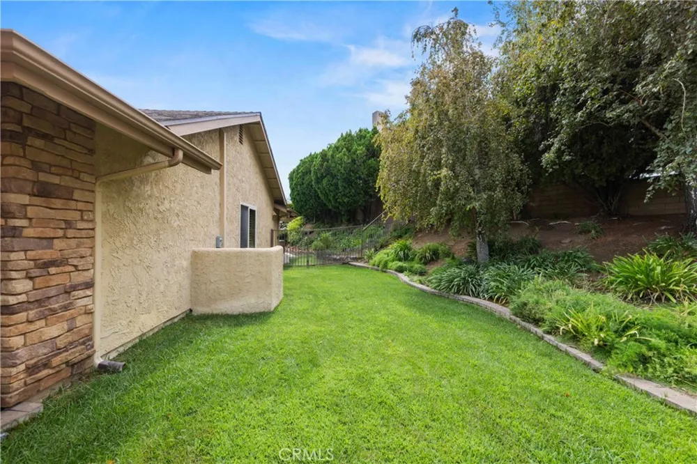 28362 Contessa Avenue Saugus, CA 91350
