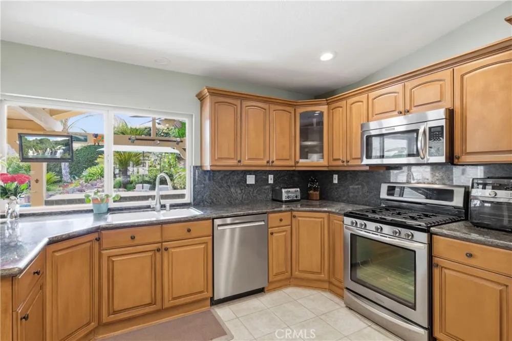 28362 Contessa Avenue Saugus, CA 91350