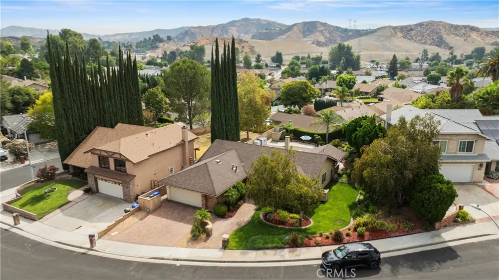 28362 Contessa Avenue Saugus, CA 91350